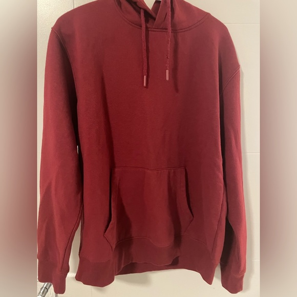 Red hoody! Urban behavior comfy pull over hoody! Hardly worn snug fitted - Picture 1 of 3